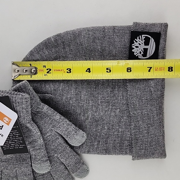 Timberland Youth's Grey Knit Hat & Matching Gloves Touchscreen Set Size 4 - 7 - Picture 8 of 8